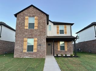 4658 W Aurora St, Fayetteville, AR 72704