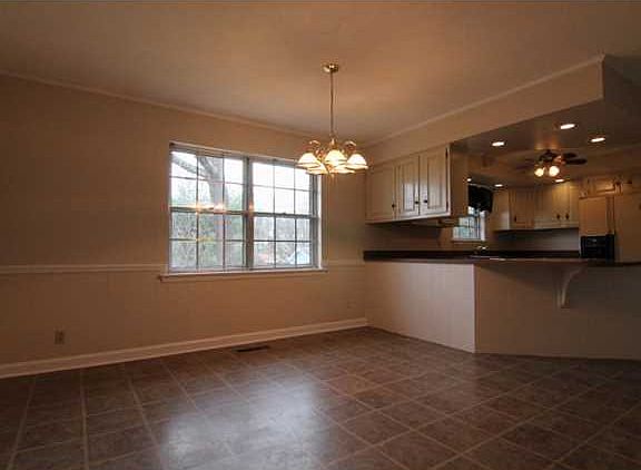 4th image of 1334 Clearpoint Dr