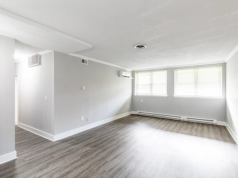 Cove West Hartford — Photo 9