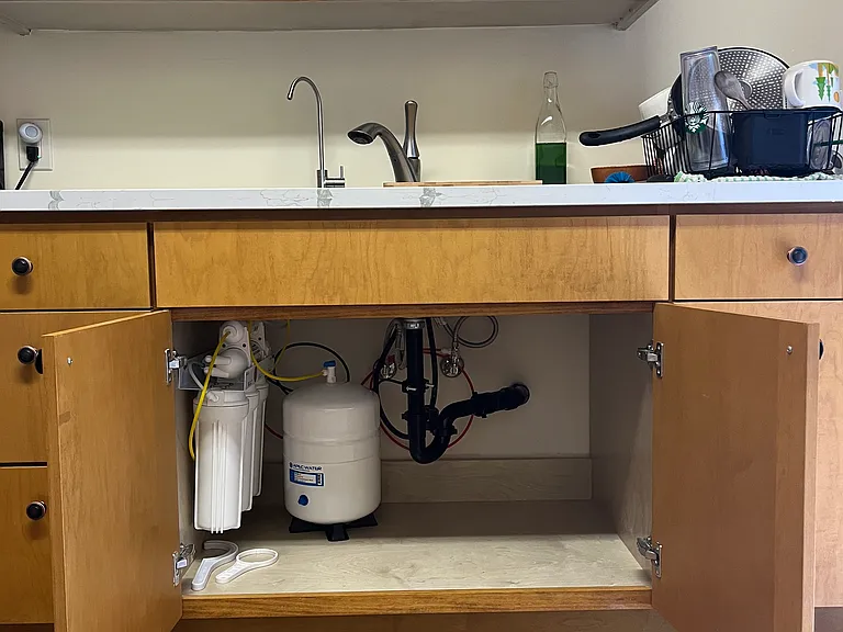 Brand new reverse osmosis system for clean drinking water.