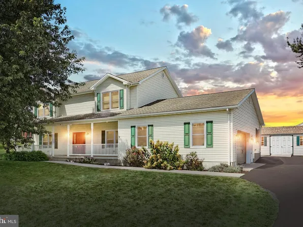 14 Sherman Dr, East Berlin, PA 17316