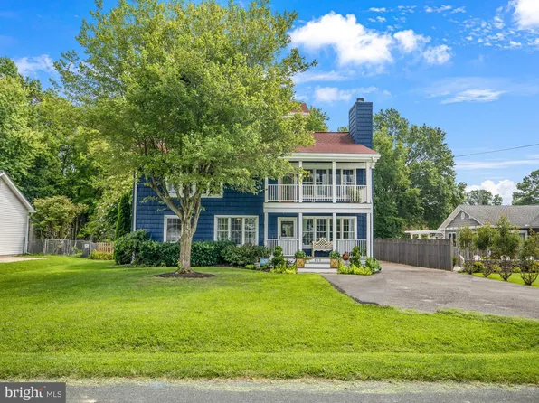 909 Bayside Dr, Stevensville, MD 21666