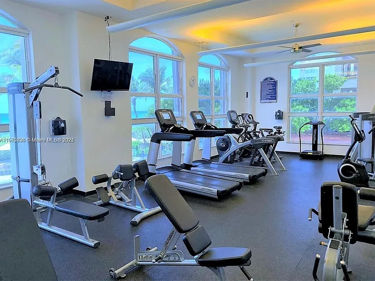 2080 S Ocean Dr #401 — Photo 30