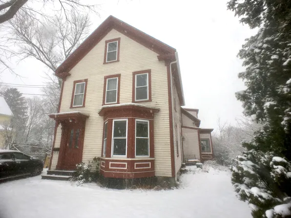 14 Otis Ave, Kittery, ME 03904