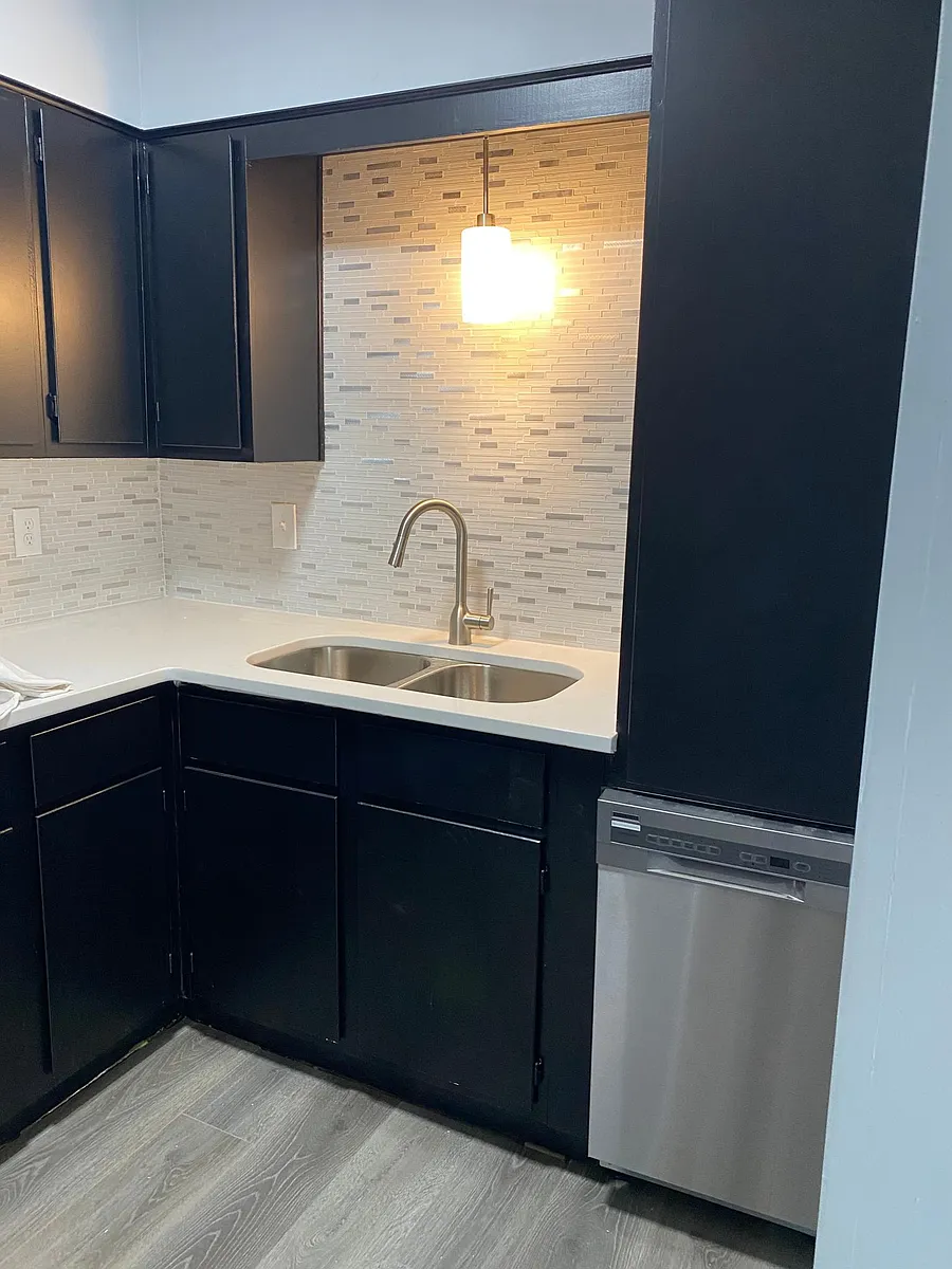 Building Photo - 15 W 61st St #B