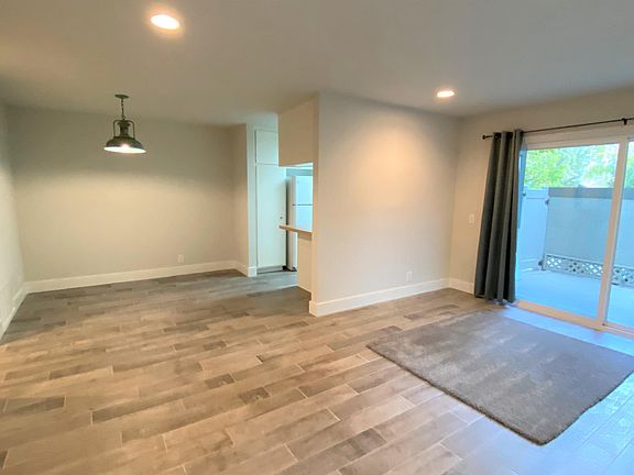 4th image of 481 Serento Cir