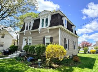 3 Fremont St, Oxford, MA 01540