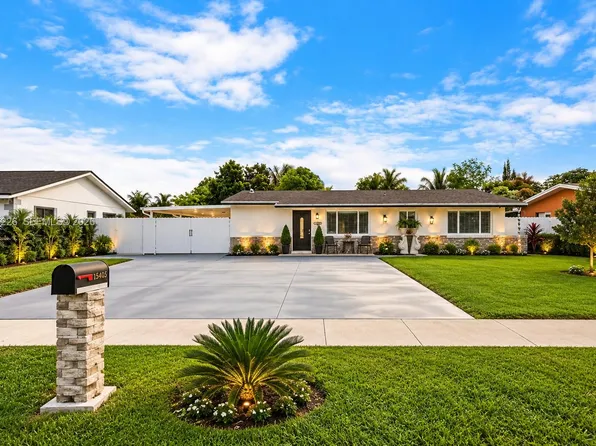 15405 SW 104th Ave, Miami, FL 33157