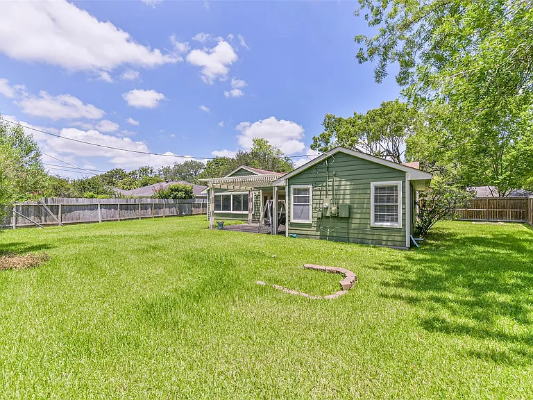 3023 Fairhope St — Photo 24