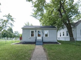 5000 Hickman Rd, Des Moines, IA 50310