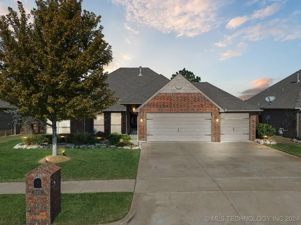 12431 E 129th Pl N, Collinsville, OK 74021