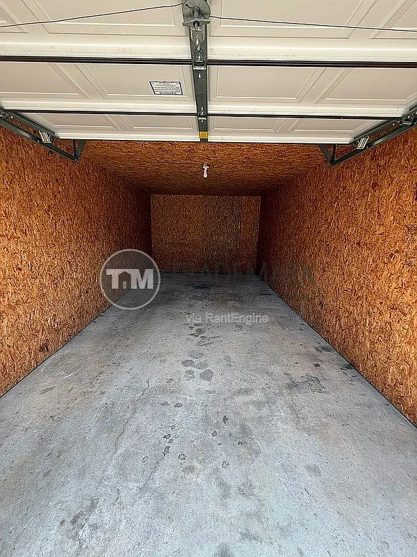 Studio, 1.0 bath, 250 sqft, $150 — Photo 3