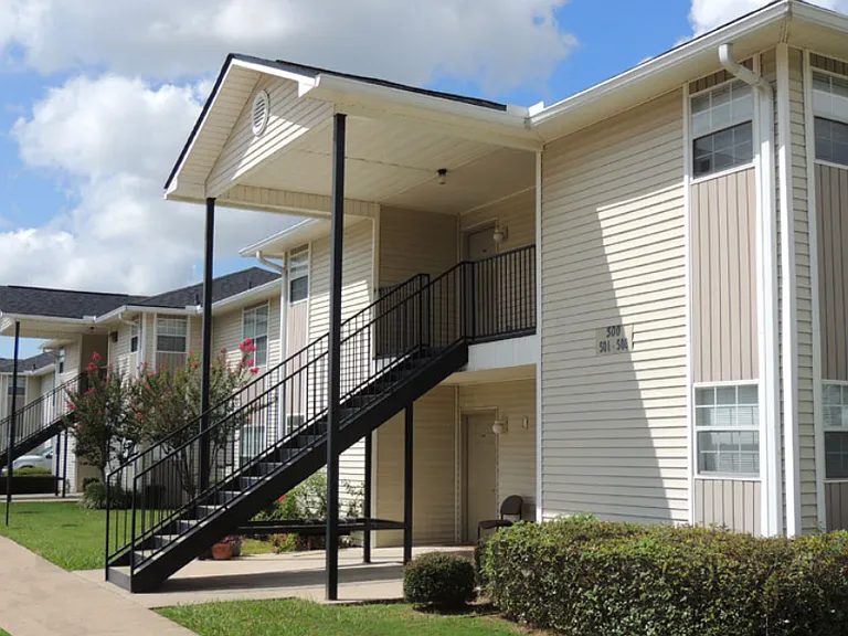 Fox Creek Apartments Shrevport — Photo 2