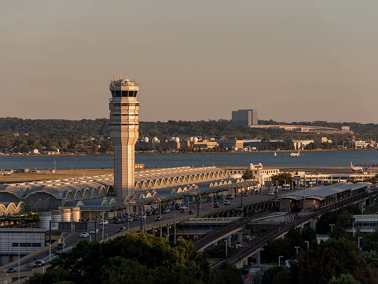 Minutes away from Reagan National Airport