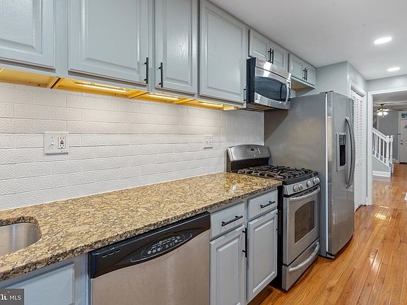 14 Kitchen 2_08182022