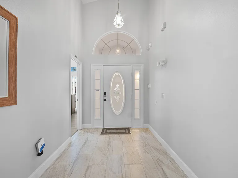 Riggs Cir — Photo 3