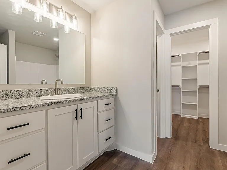 2651 Baron Ave — Photo 18