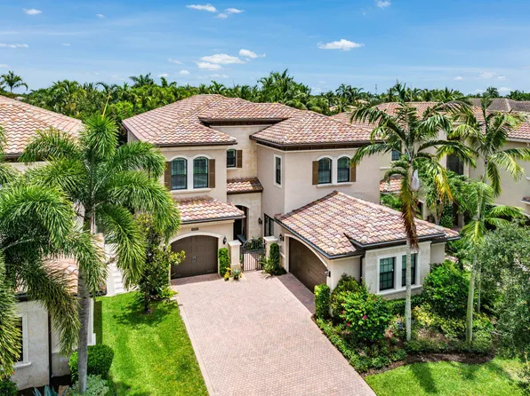 8658 Lewis River Road, Delray Beach, FL 33446