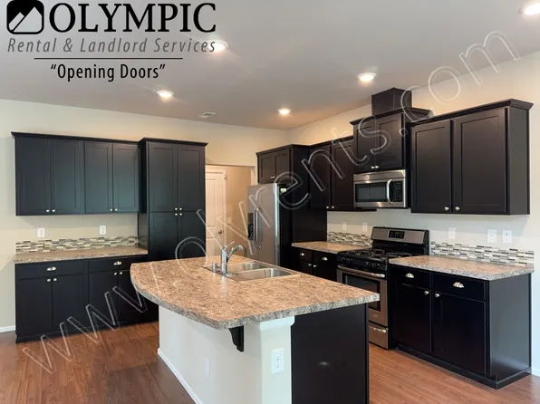 8804 Jayden Ln NE, Olympia, WA 98516