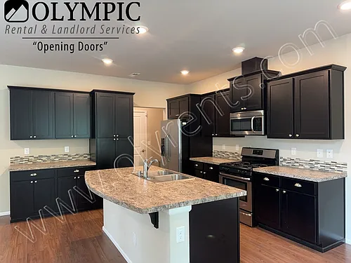 8804 Jayden Ln NE Photo 1