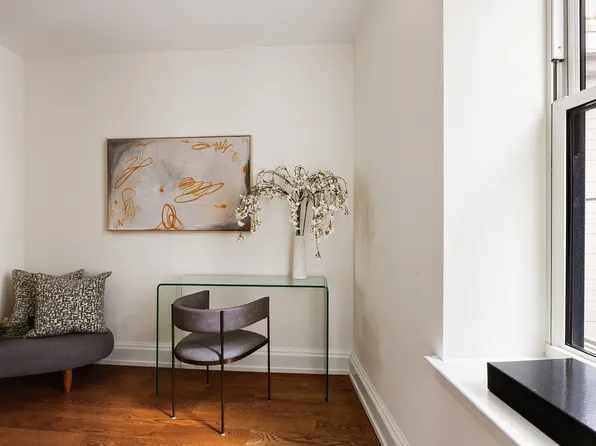 344 West 72nd Street image 18 of 25