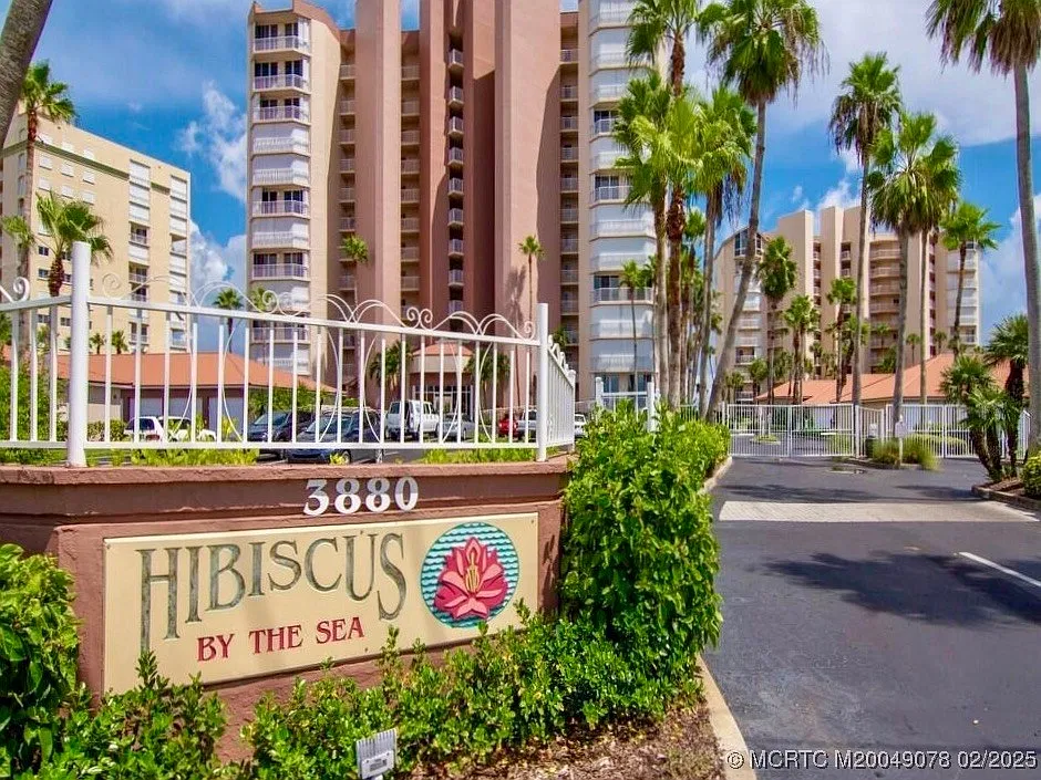 3 bed, 2.0 bath, 1966 sqft, $3,800 — Photo 2