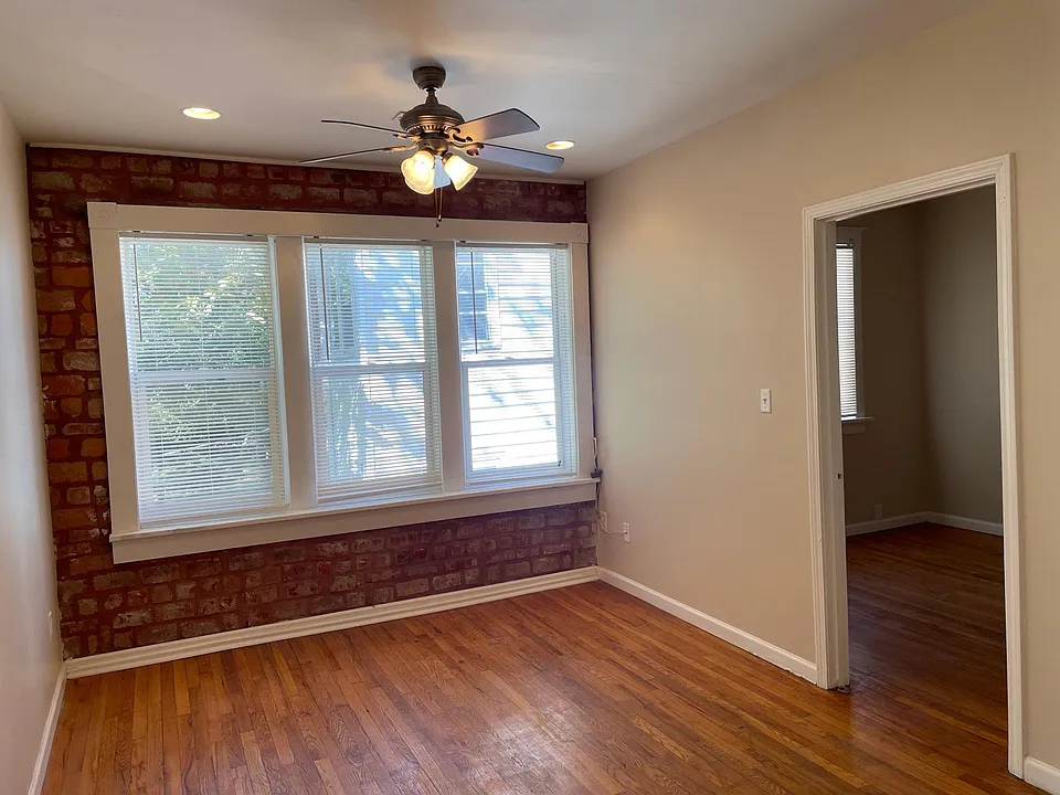 5356 Page Blvd #301