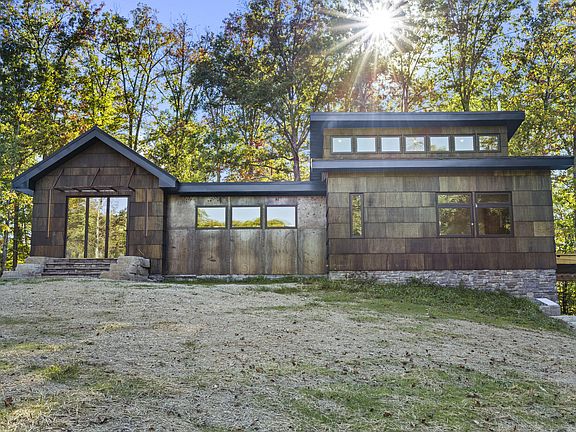 2nd image of 34 Jubilee Way