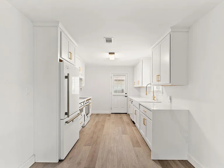 1002 1st Ave S — Photo 10