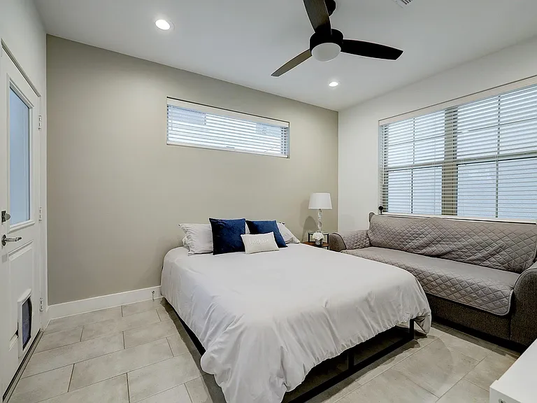 4214 Eli St #B — Photo 6