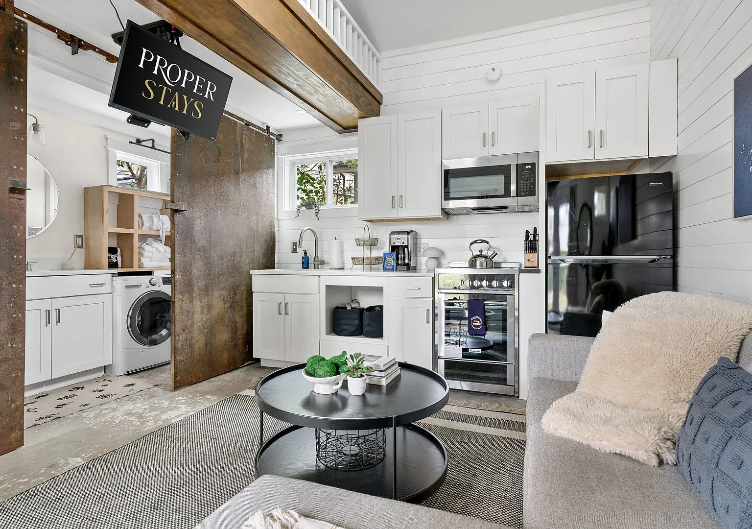 847 Rutledge Avenue, Unit B — Photo 2