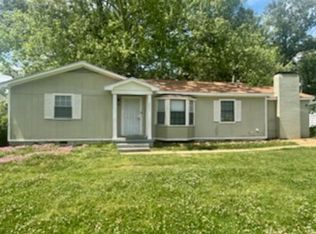 5211 Robinson Rd, Jackson, MS 39204