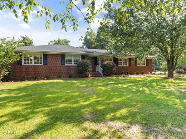 221 Heritage Park Drive, Wilmington, NC 28401