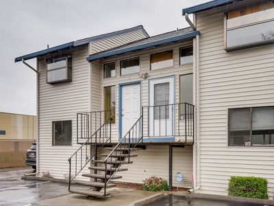 1313 W James St APT 8, Kent, WA, 98032