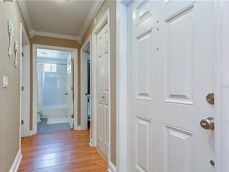 5121 Ellendale Ave — Photo 18