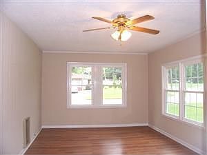 3rd image of 1910 Canterbury Cir NW