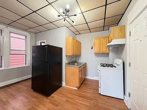 185 Avenue E Photo 1
