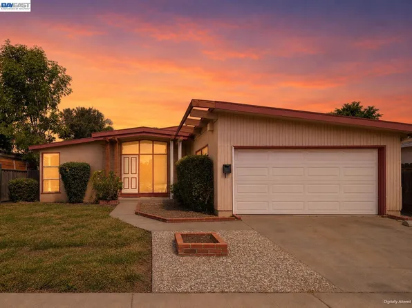 440 Rousseau St, Hayward, CA 94544