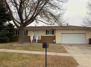 1702 Mulberry Dr, Norfolk, NE 68701