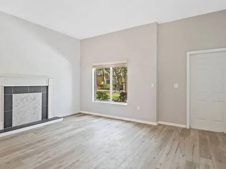 1603 SE 23rd Way — Photo 6