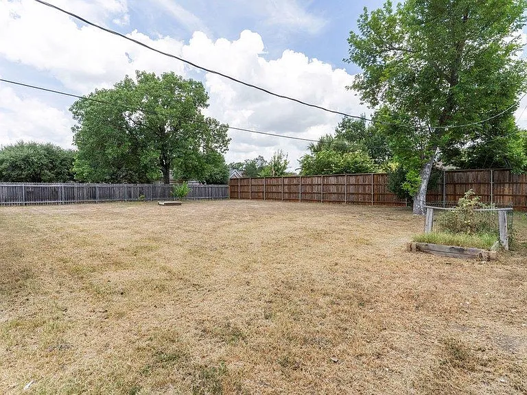 13213 Villa Park Dr — Photo 34