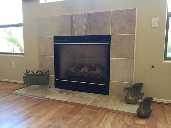 5th image of 784 W Beechnut Dr