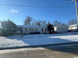 401 16th Ave N, Clinton, IA 52732