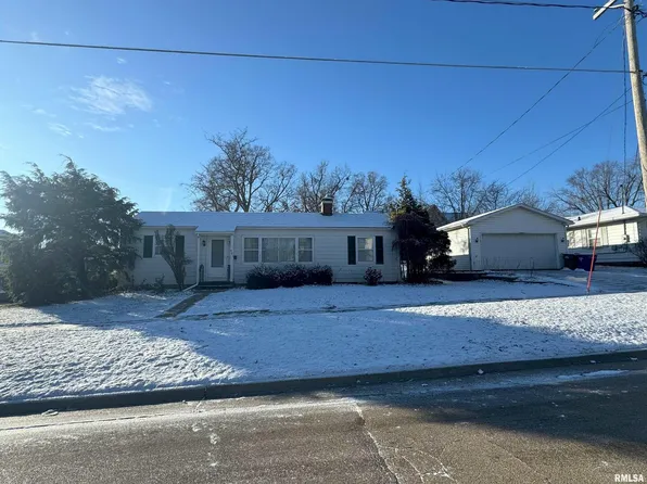 401 16th Ave N, Clinton, IA 52732