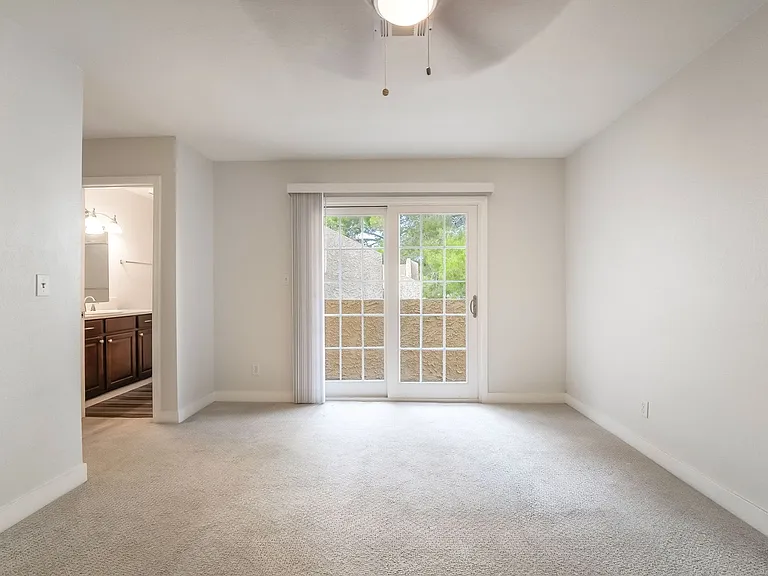 3949 S Torrey Pines Dr — Photo 18