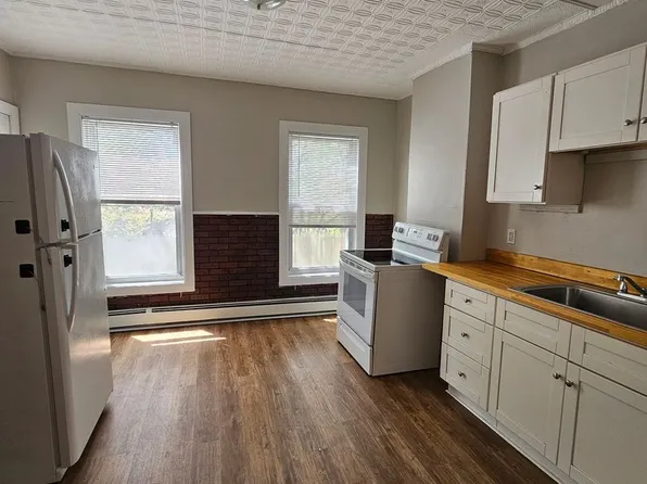 70 Cleveland St, 70 Cleveland St APT 1, Manchester, NH 03102