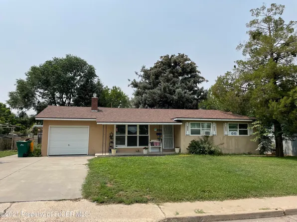 805 Mossman Ave, Aztec, NM 87410