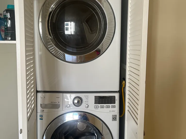 IN UNIT WASHER & DRYER