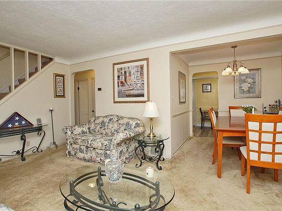 4th image of 5212 Case Ave