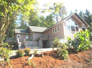 34030 Mount Tom Dr, Harrisburg, OR 97446